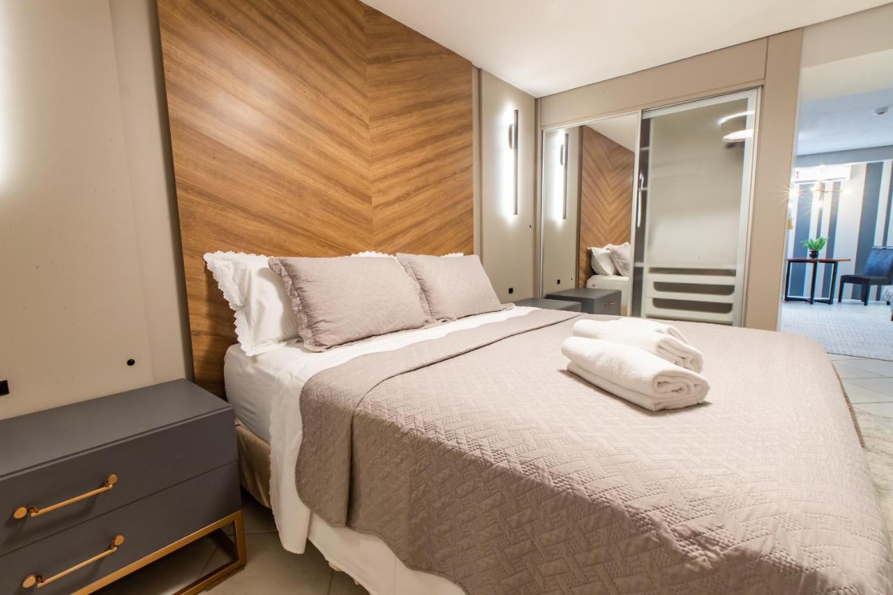 Delupo Hotel - Livin Studios Criciuma  Eksteriør billede